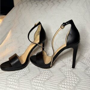 Michael Shannon Classic Black Strappy Heels Size 7
